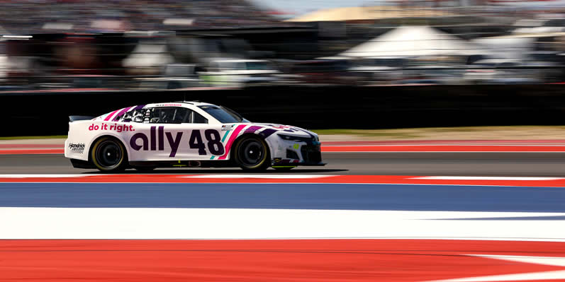 Alex Bowman drives at Circuit of The Americas