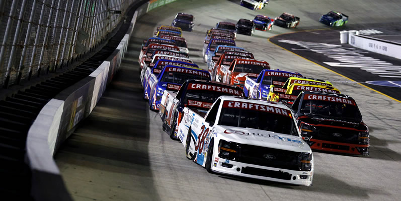Chandler Smith races at Bristol