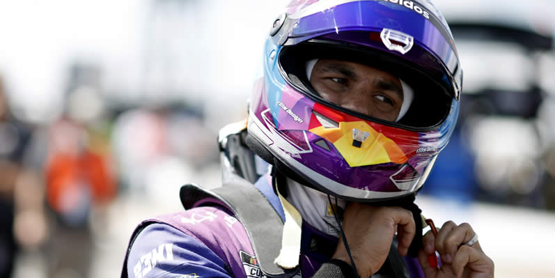 Bubba Wallace prepares to practice