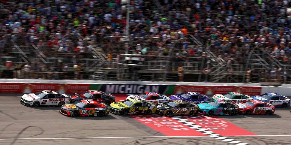 Austin Cindric and Chase Briscoe lead the field