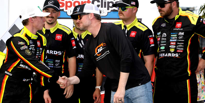 Dale Earnhardt Jr. congratulates Brandon Jones