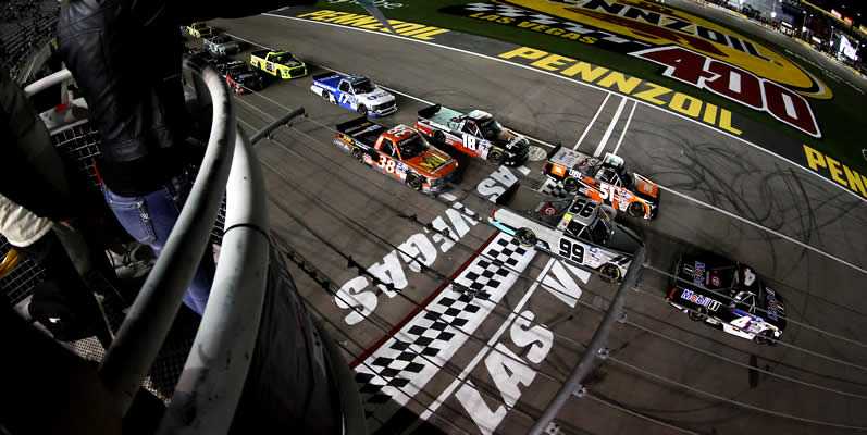 John Hunter Nemechek leads the field to the green flag