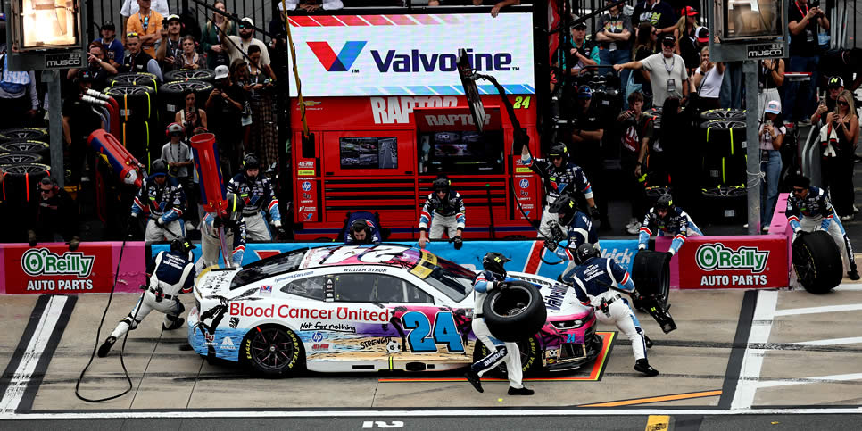 William Byron  pits during the NASCAR Cup Series Bank of America 400