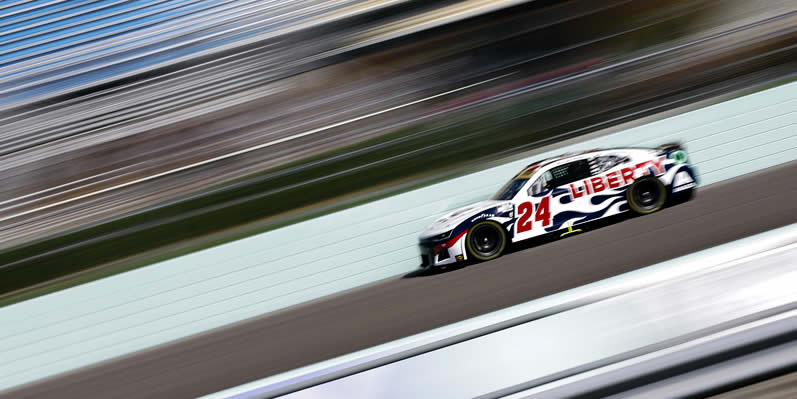 William Byron drives during practice