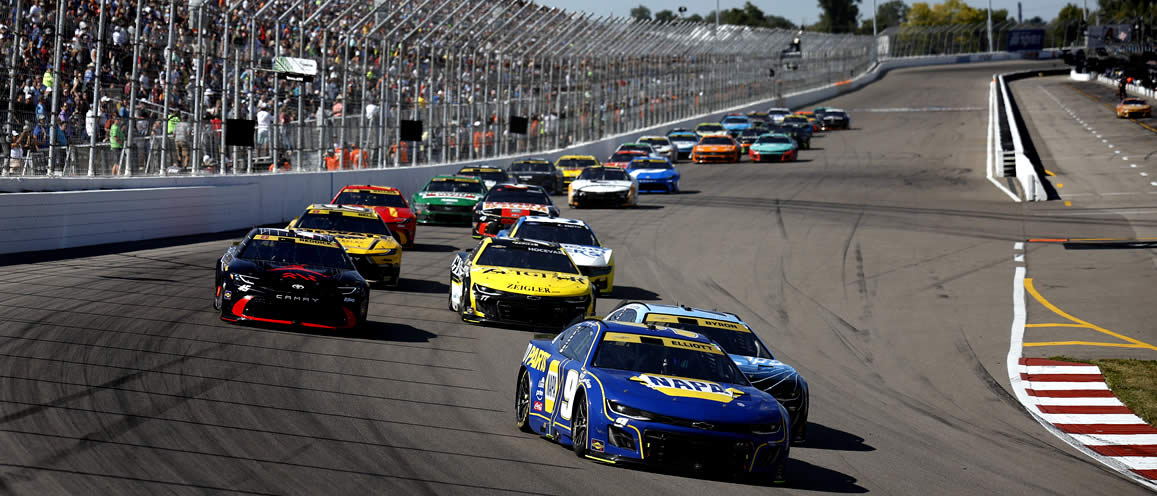 Chase Elliott drives during the Enjoy Illinois 300 at WWT Raceway.